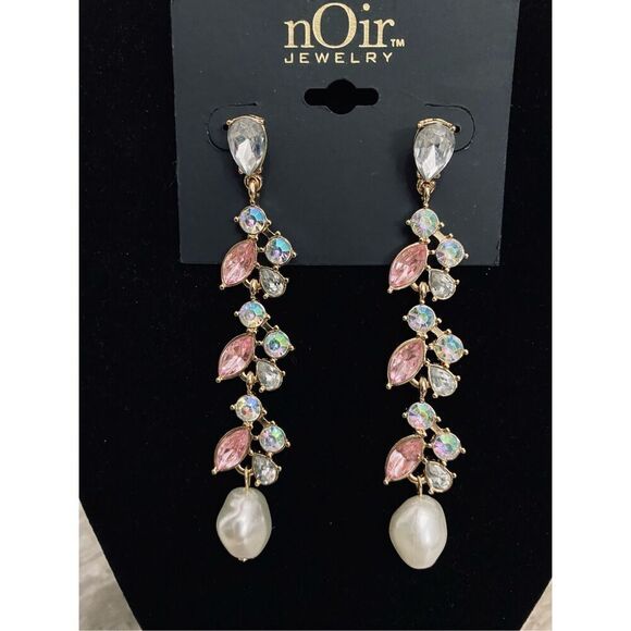 nOir Jewelry Gold Pink Pastel Pearl Earrings - Picture 2 of 2